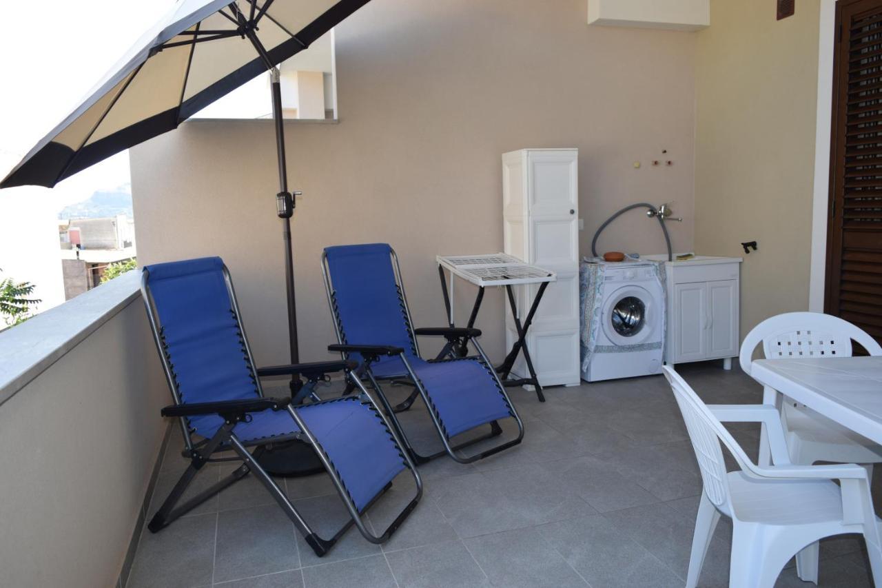 Casa Vacanze Lombardo Santa Teresa Di Riva Eksteriør billede