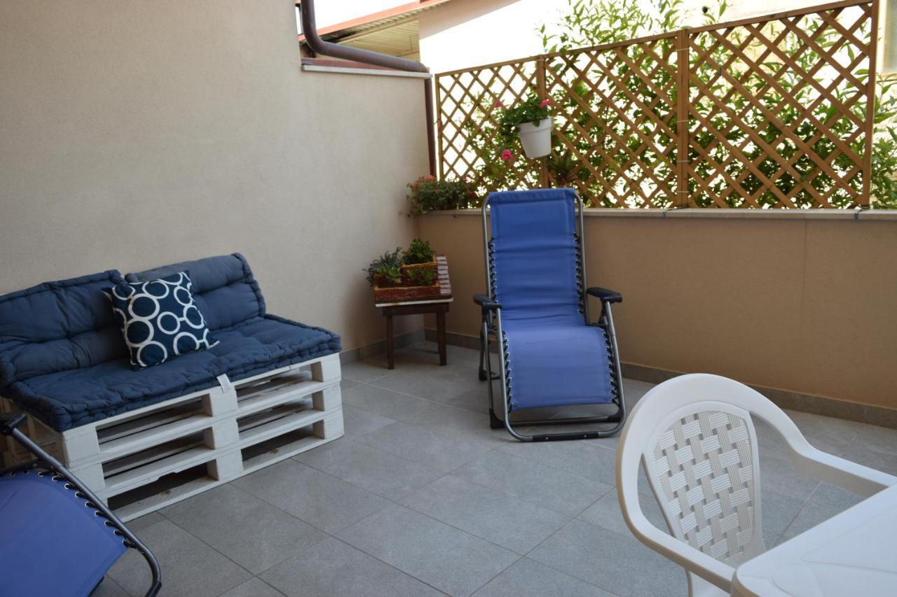 Casa Vacanze Lombardo Santa Teresa Di Riva Eksteriør billede