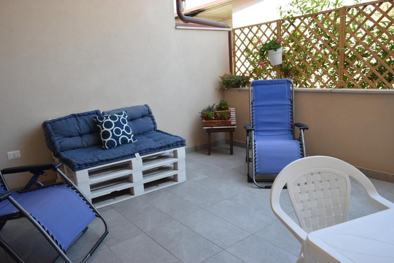 Casa Vacanze Lombardo Santa Teresa Di Riva Eksteriør billede