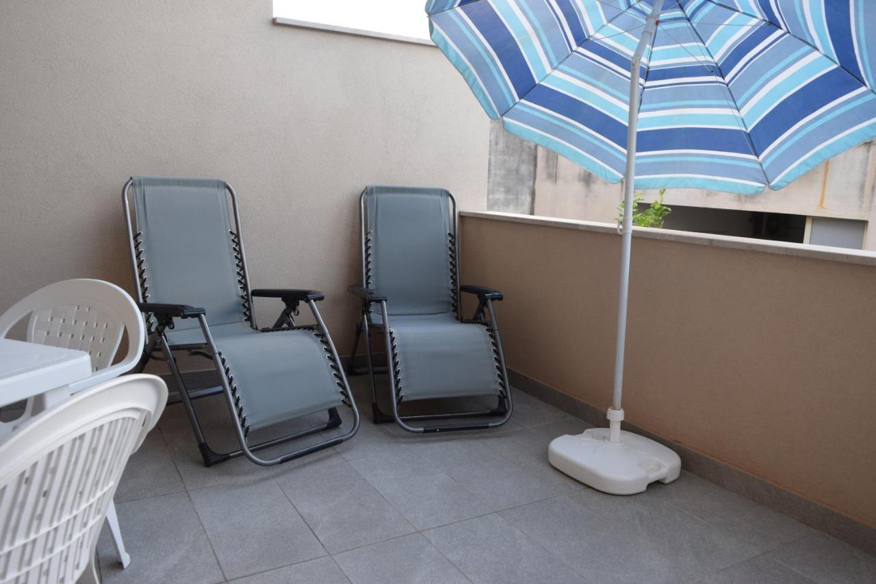 Casa Vacanze Lombardo Santa Teresa Di Riva Eksteriør billede
