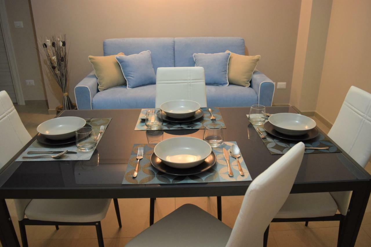 Casa Vacanze Lombardo Santa Teresa Di Riva Eksteriør billede