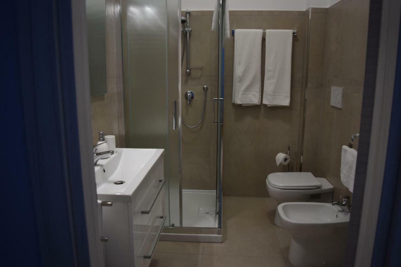 Casa Vacanze Lombardo Santa Teresa Di Riva Eksteriør billede