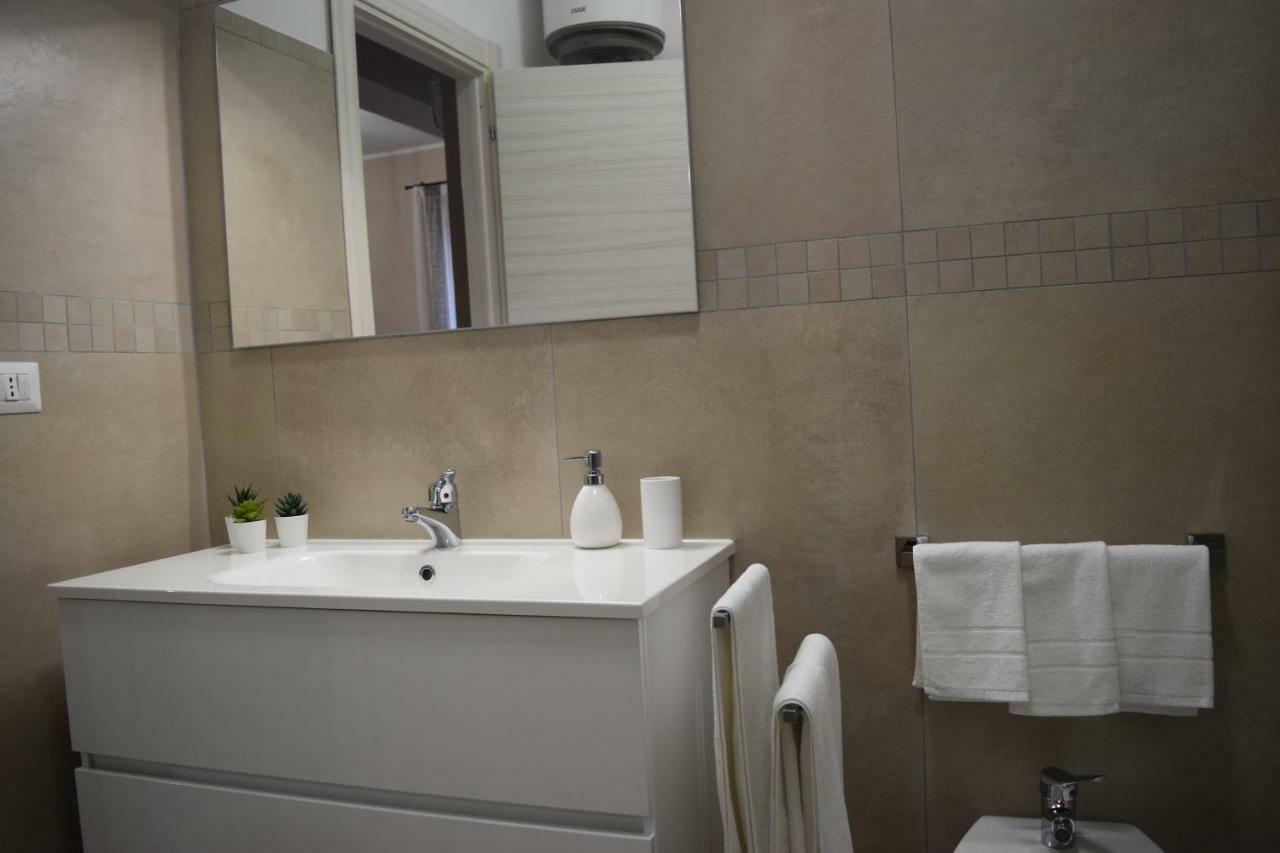 Casa Vacanze Lombardo Santa Teresa Di Riva Eksteriør billede