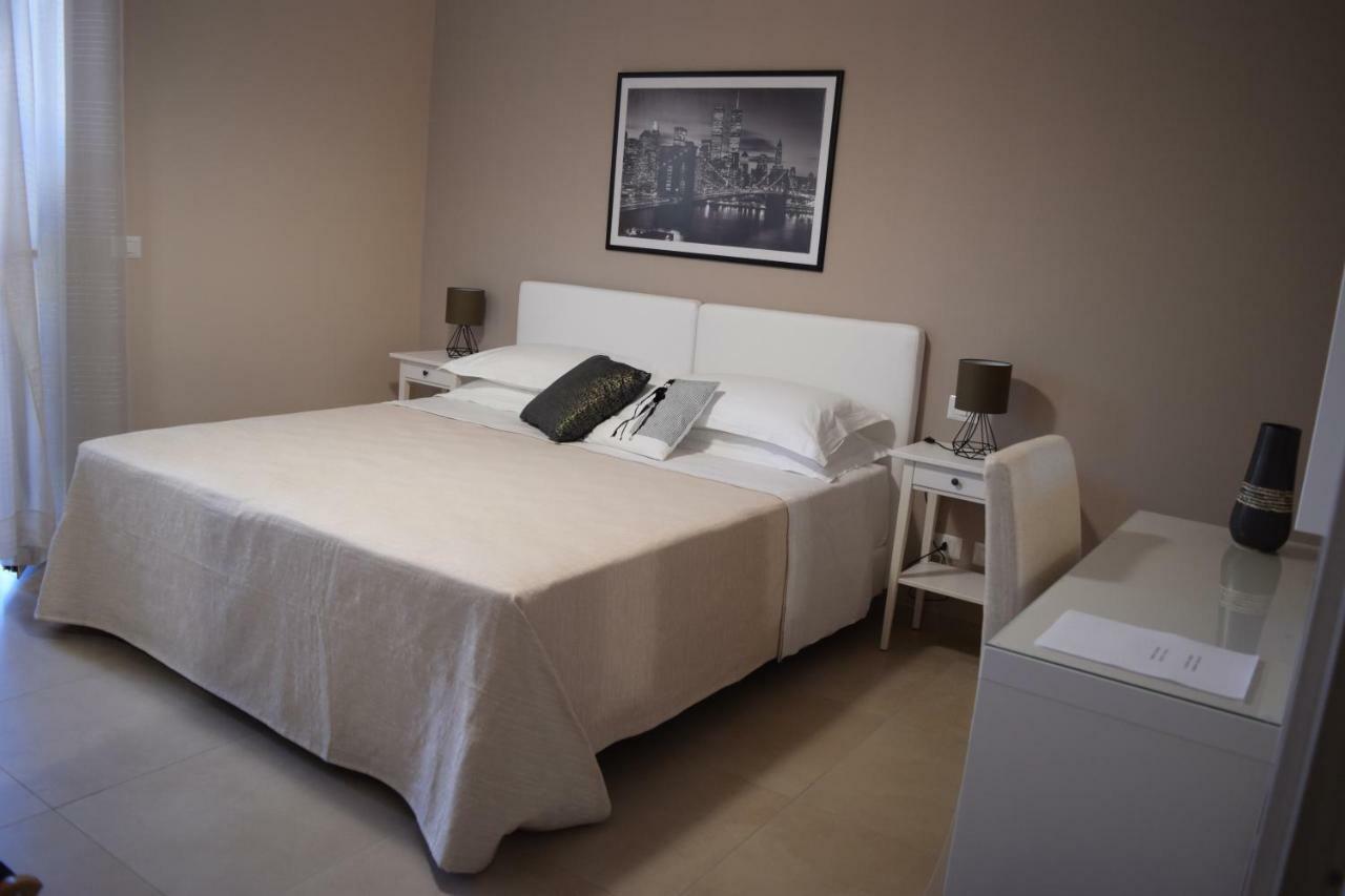Casa Vacanze Lombardo Santa Teresa Di Riva Eksteriør billede